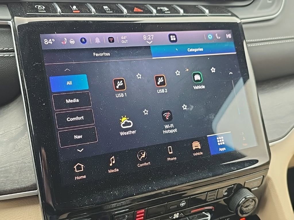 Used 2024 Jeep Grand Cherokee Limited AWD/4WD image 43