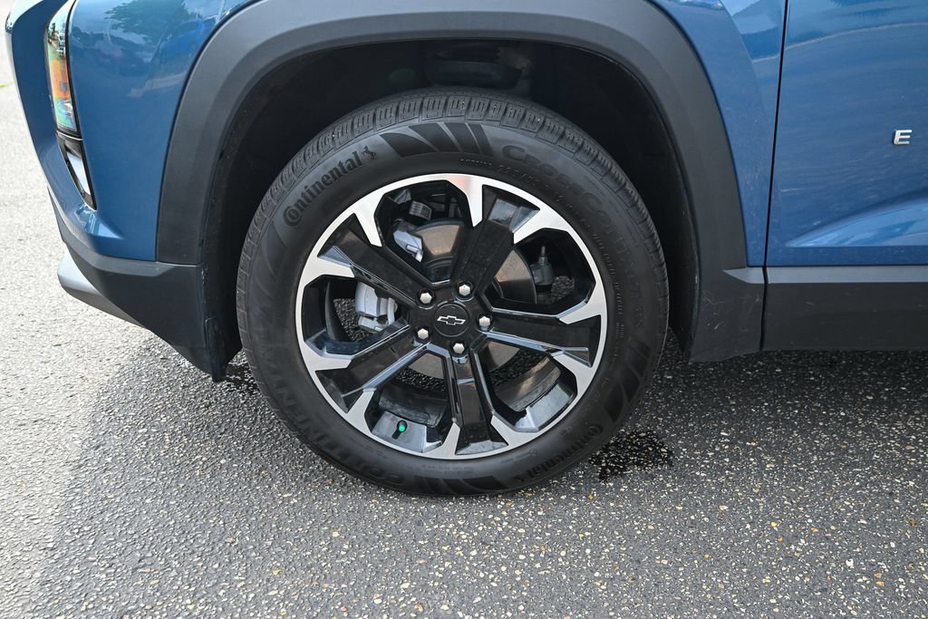 Used 2025 Chevrolet Equinox LT w/ Convenience Package II FWD image 12