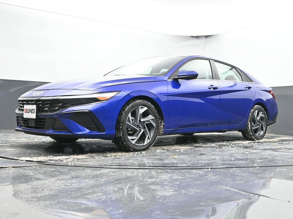 Used 2025 Hyundai Elantra SEL image 66