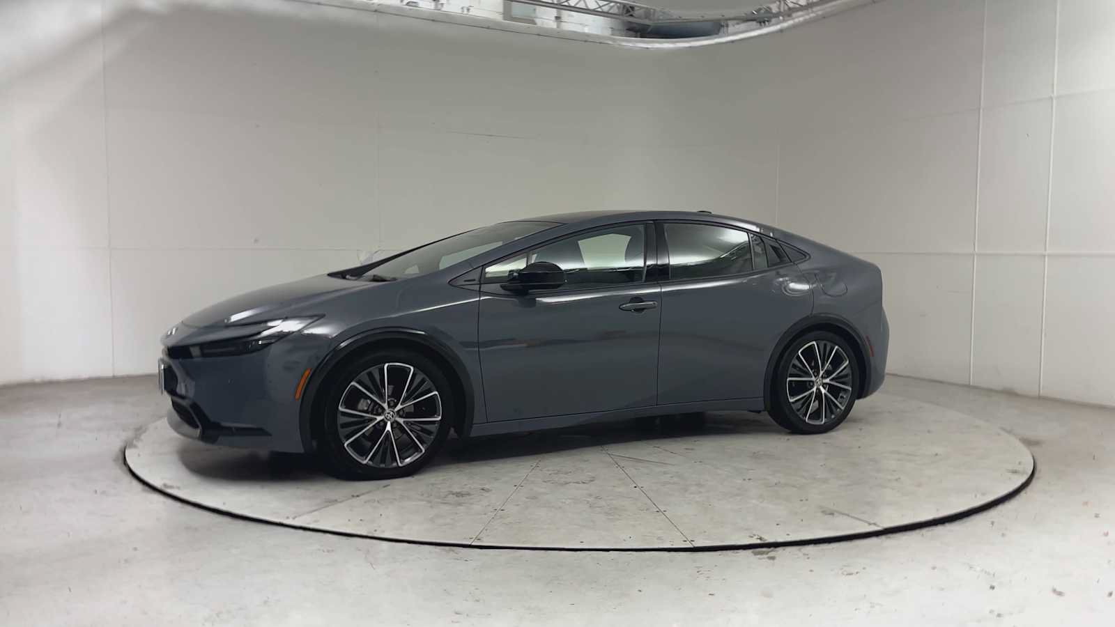 Used 2024 Toyota Prius Limited w/ Limited Premium Package FWD image 8