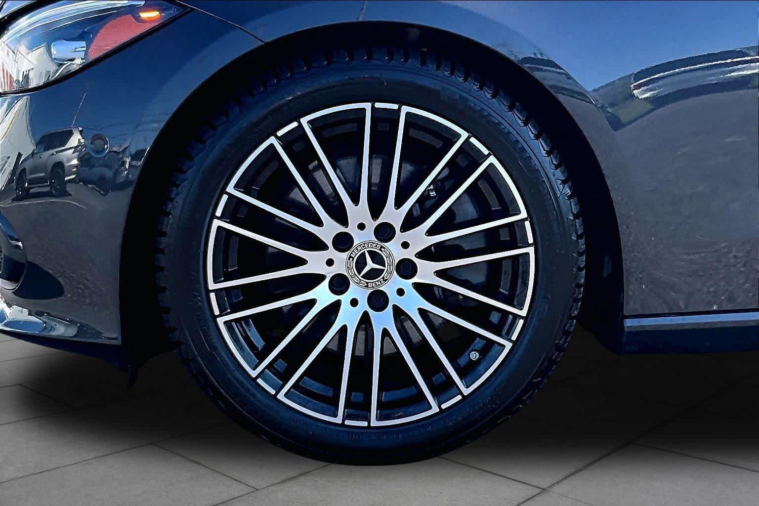 Used 2024 Mercedes-Benz C 300 4MATIC Sedan image 10