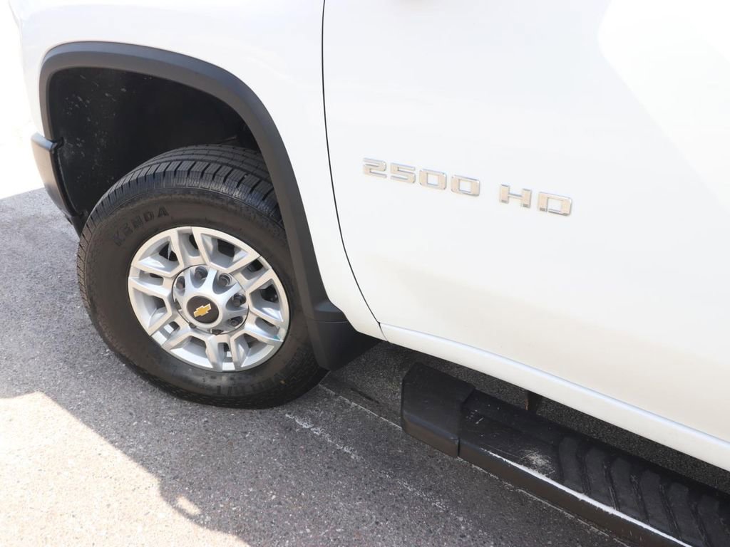 Used 2022 Chevrolet Silverado 2500 W/T w/ WT Fleet Convenience Package AWD/4WD image 3