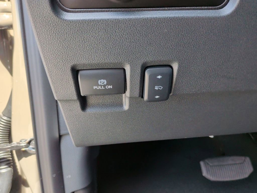 New 2026 Ford F250 Lariat w/ Chrome Package image 17