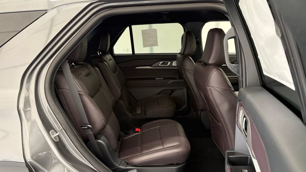 New 2027 Ford Explorer Platinum AWD/4WD image 29
