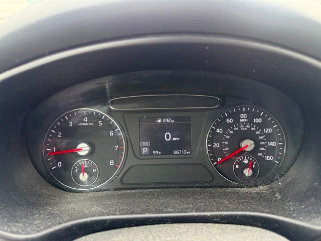 Used 2019 Kia Sorento FWD image 11