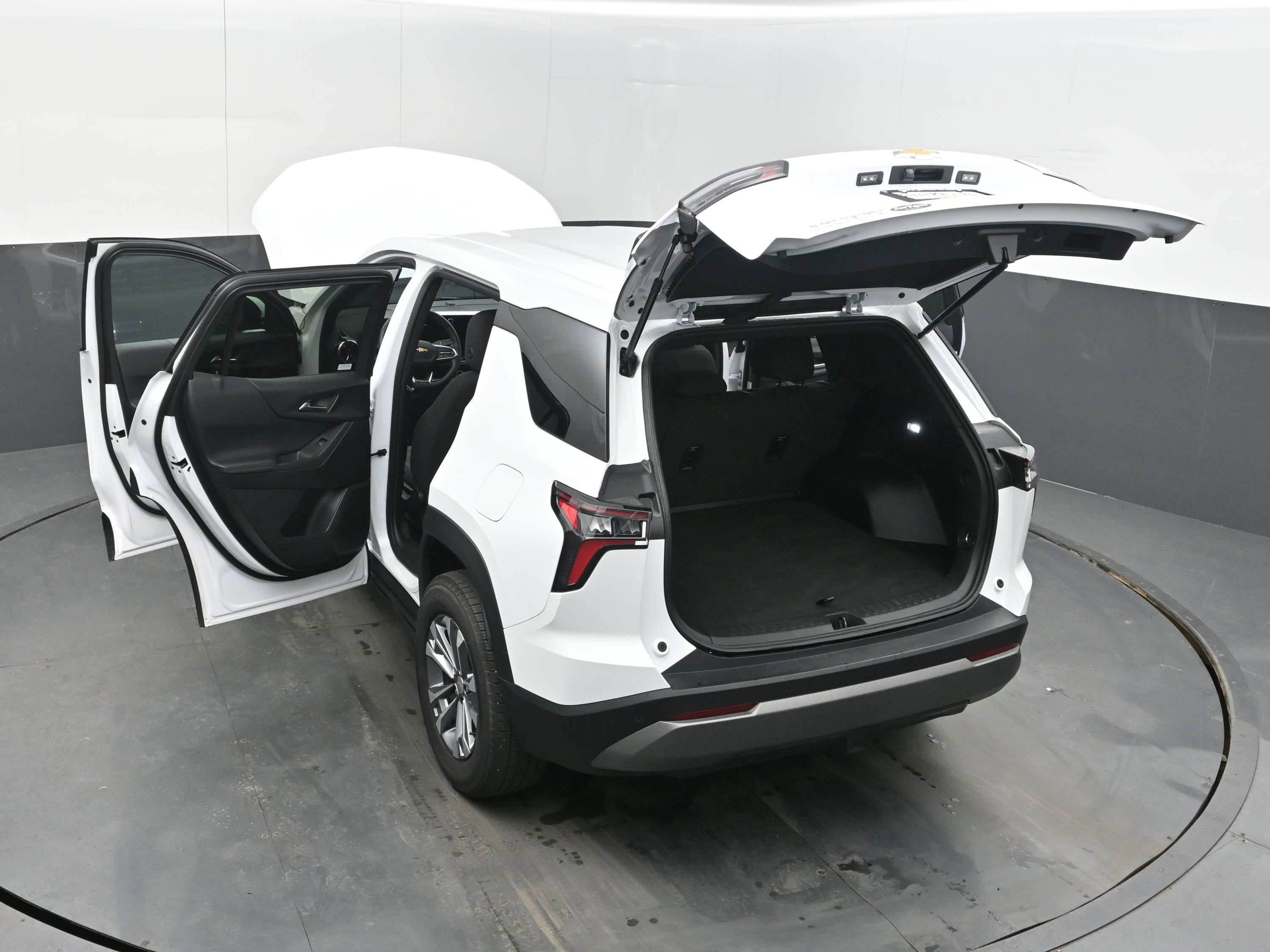 Certified 2025 Chevrolet Equinox LT image 44