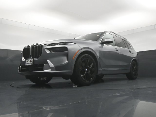 Used 2025 BMW X7 xDrive40i w/ Executive Package AWD/4WD image 19