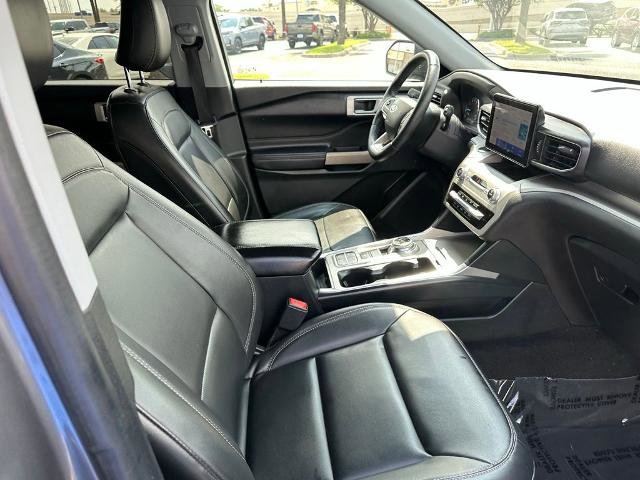 Certified 2022 Ford Explorer XLT w/ Equipment Group 202A RWD image 23