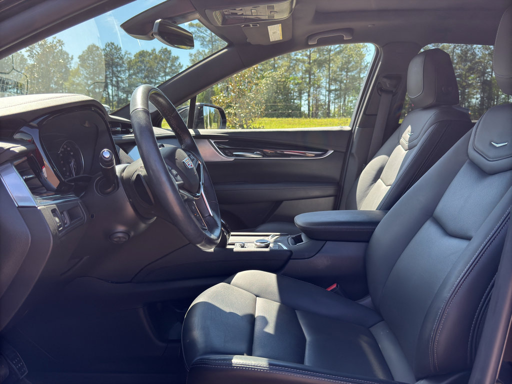 Used 2023 Cadillac XT5 Premium Luxury w/ LPO, Floor Liner Package image 12
