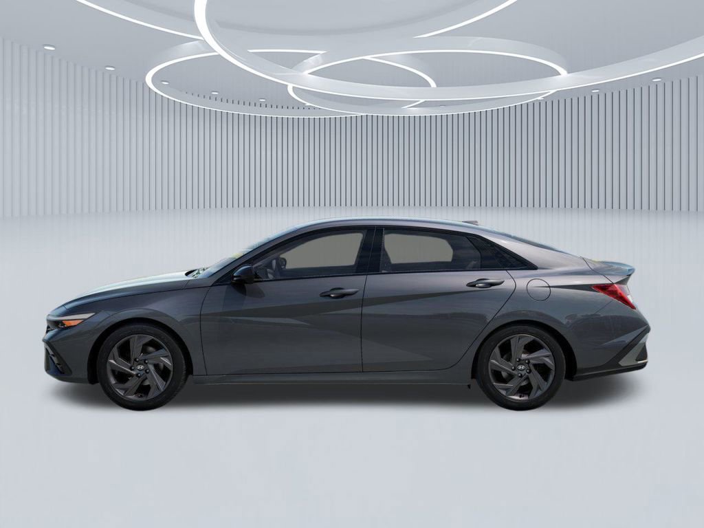 New 2026 Hyundai Elantra Sport FWD image 3