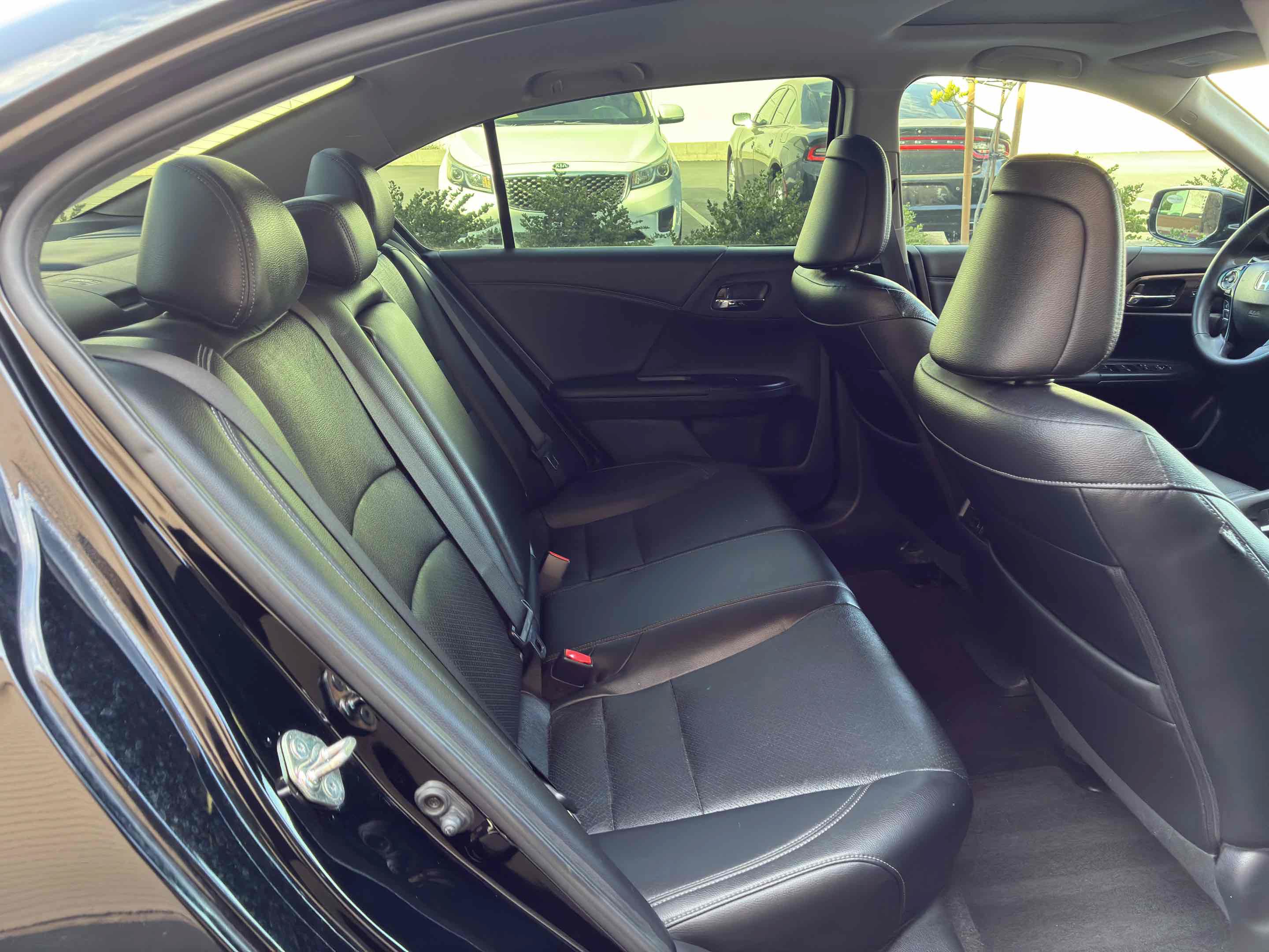 Used 2017 Honda Accord EX-L image 46