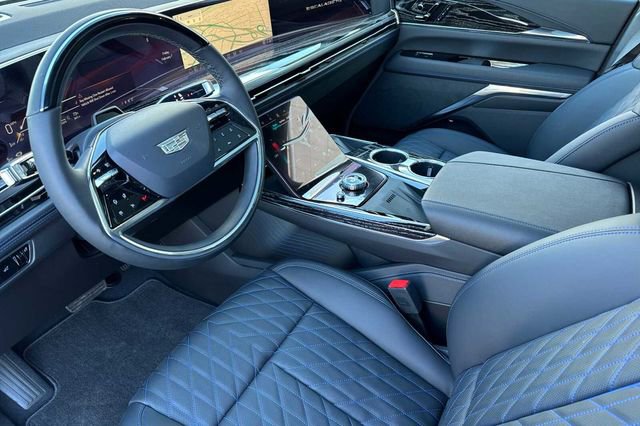 New 2025 Cadillac Escalade IQ Sport 1 w/ LPO, ONYX Package AWD/4WD image 10