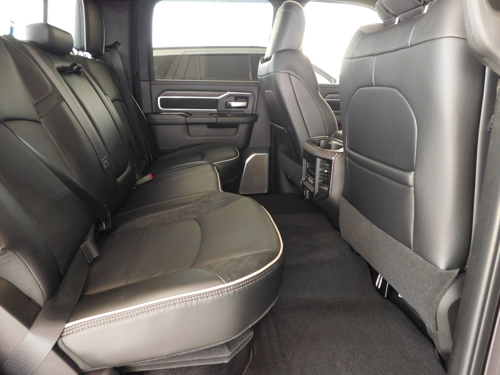 New 2025 RAM 2500 Laramie image 10