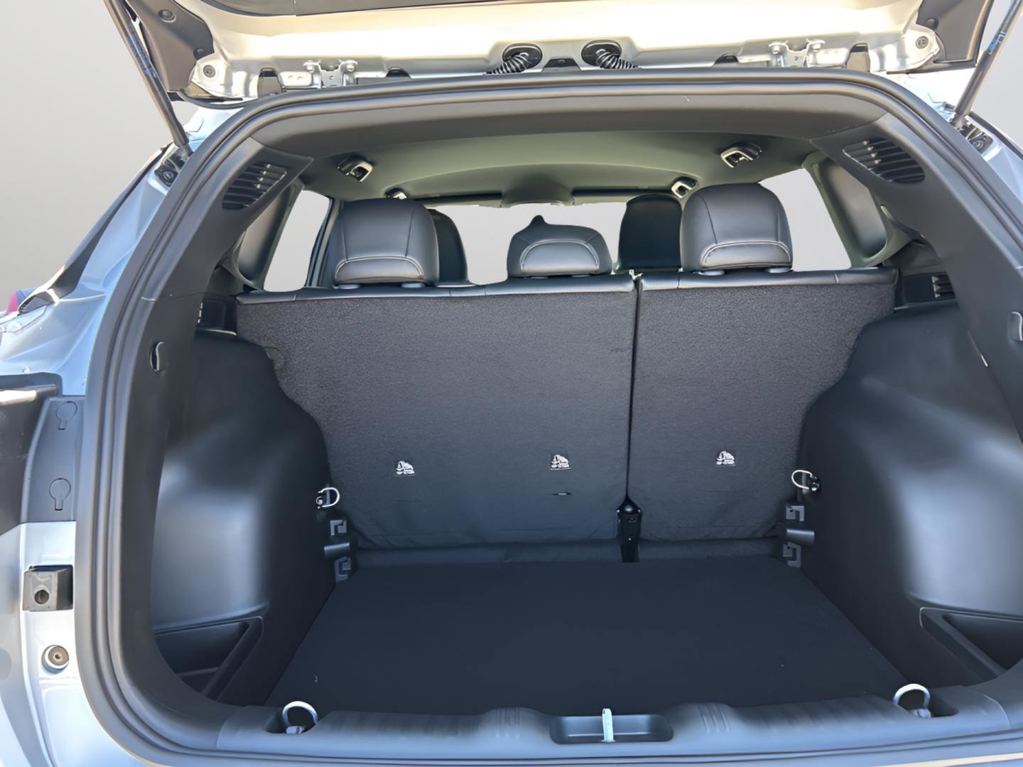 New 2026 Jeep Compass Latitude image 29