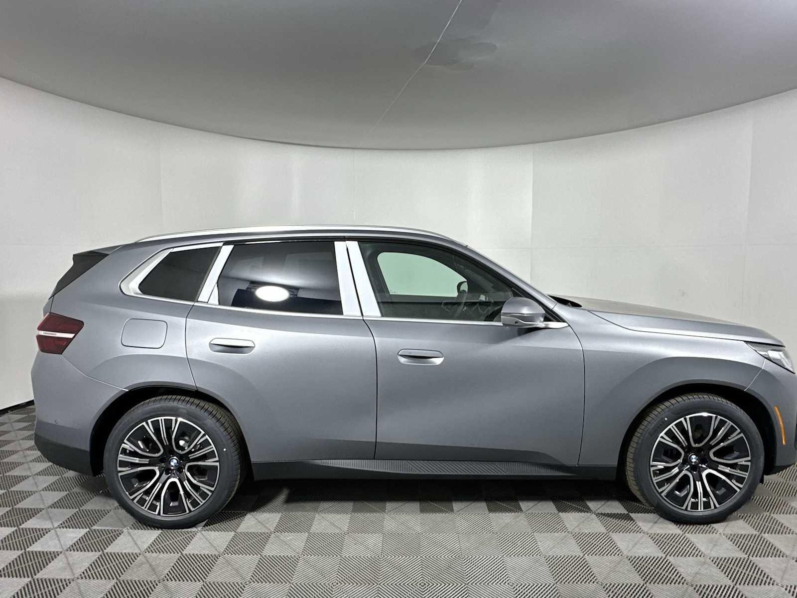 New 2025 BMW X3 xDrive30i w/ Premium Package image 8