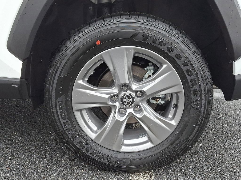New 2025 Toyota RAV4 XLE w/ Convenience Package image 19