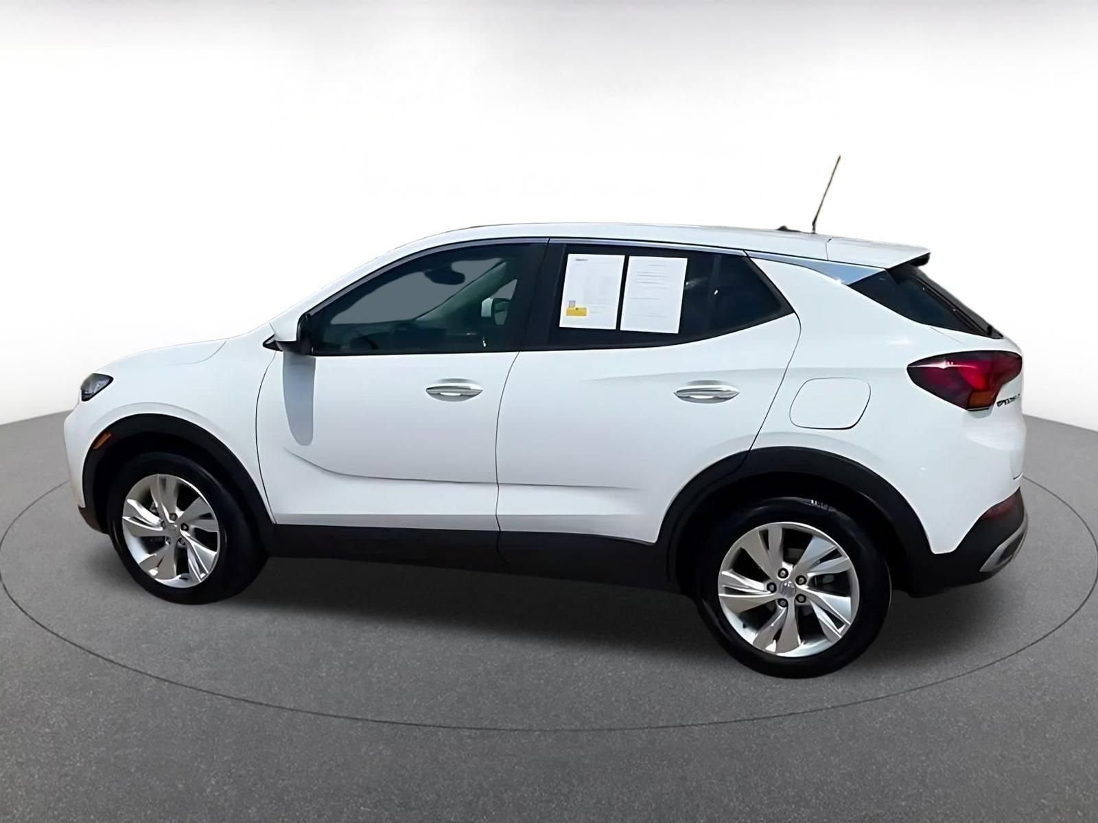 Used 2025 Buick Encore GX Preferred FWD image 9