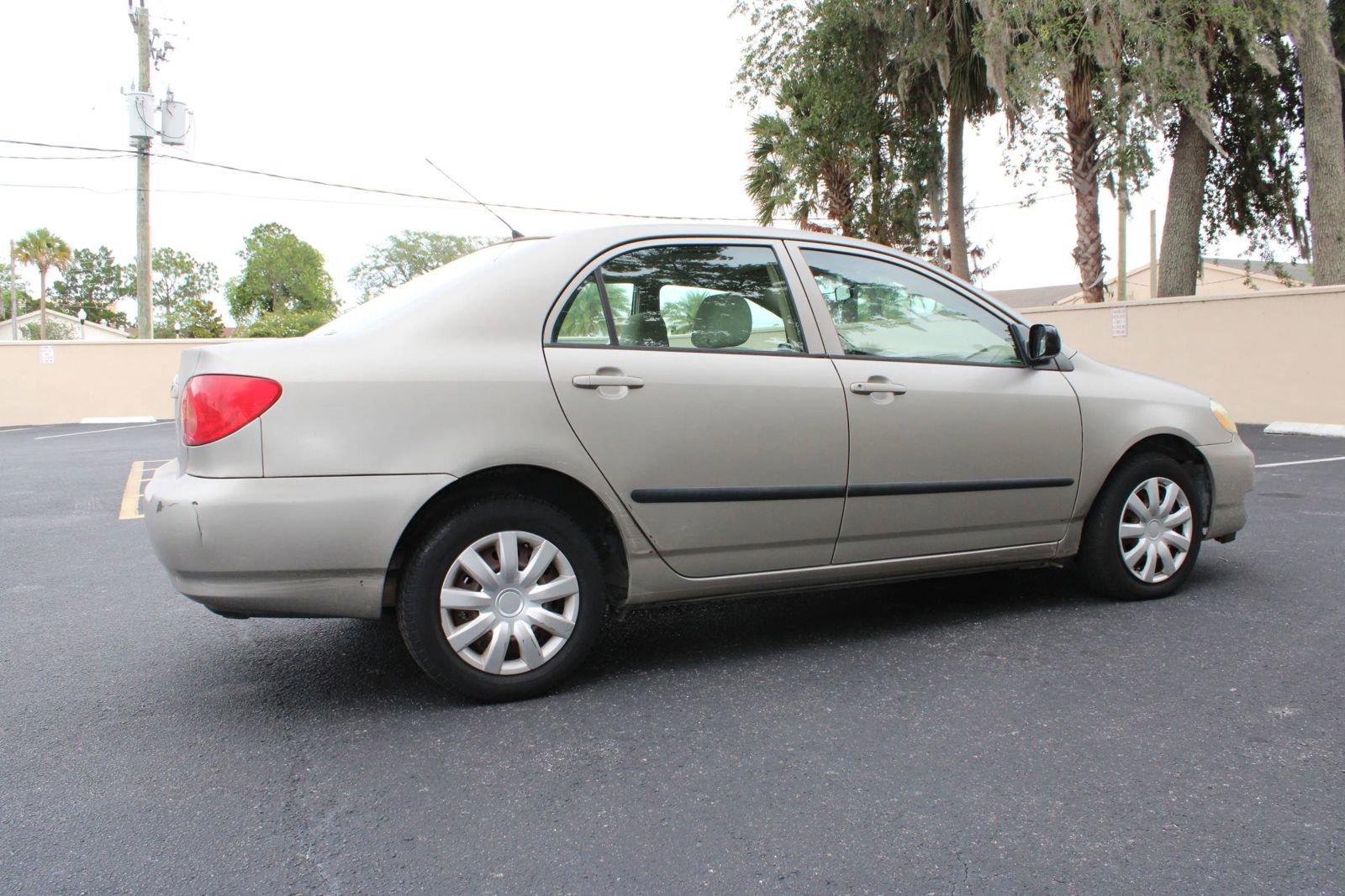 Used 2005 Toyota Corolla CE FWD image 14