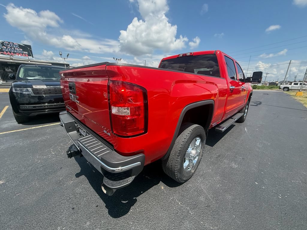 Used 2018 GMC Sierra 3500 SLE w/ SLE Preferred Package AWD/4WD image 3
