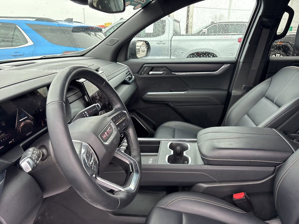 Certified 2024 GMC Acadia Elevation w/ Luxury Package AWD/4WD image 29
