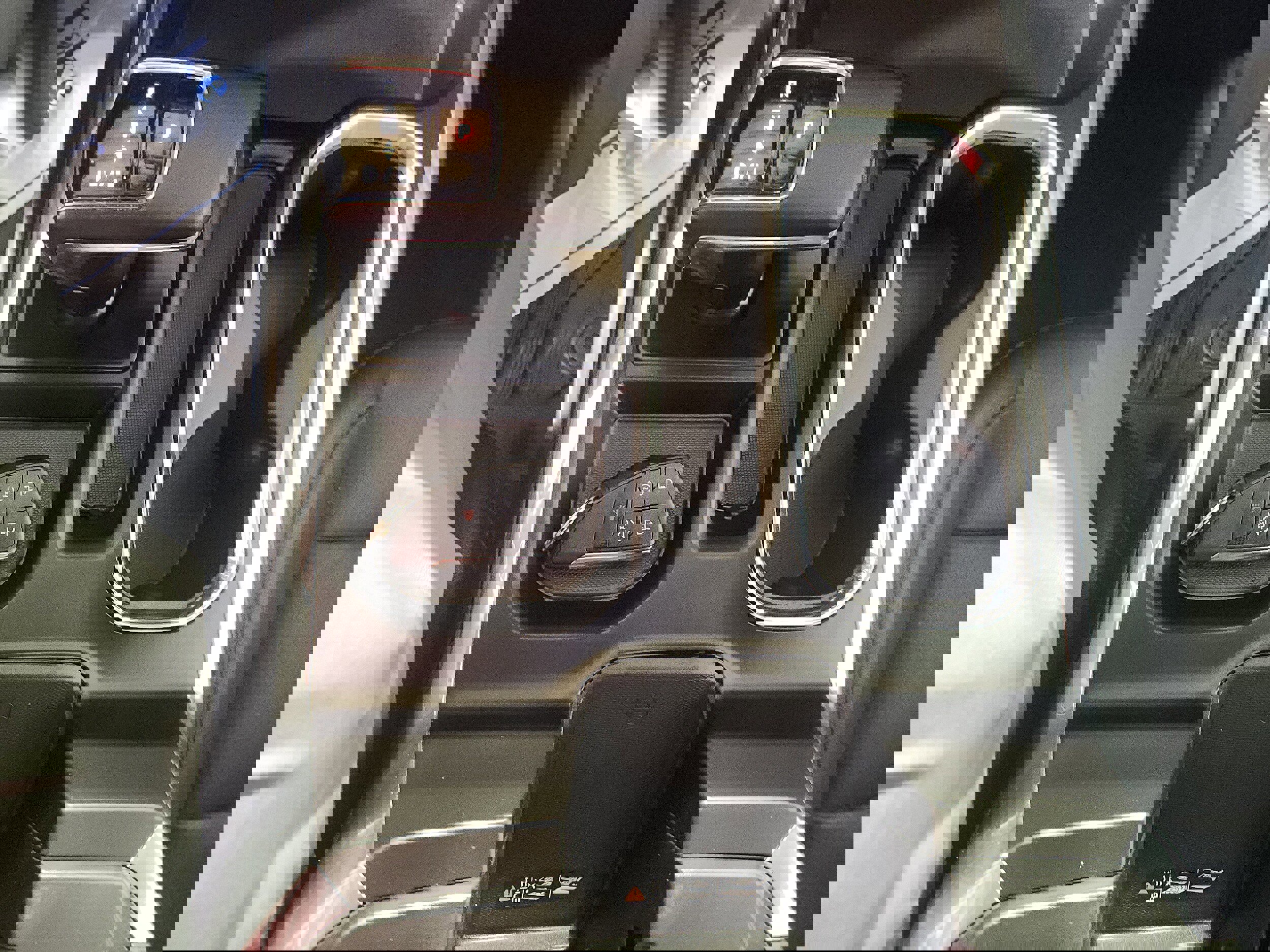 Used 2023 GMC Sierra 1500 SLT w/ SLT Premium Package image 17