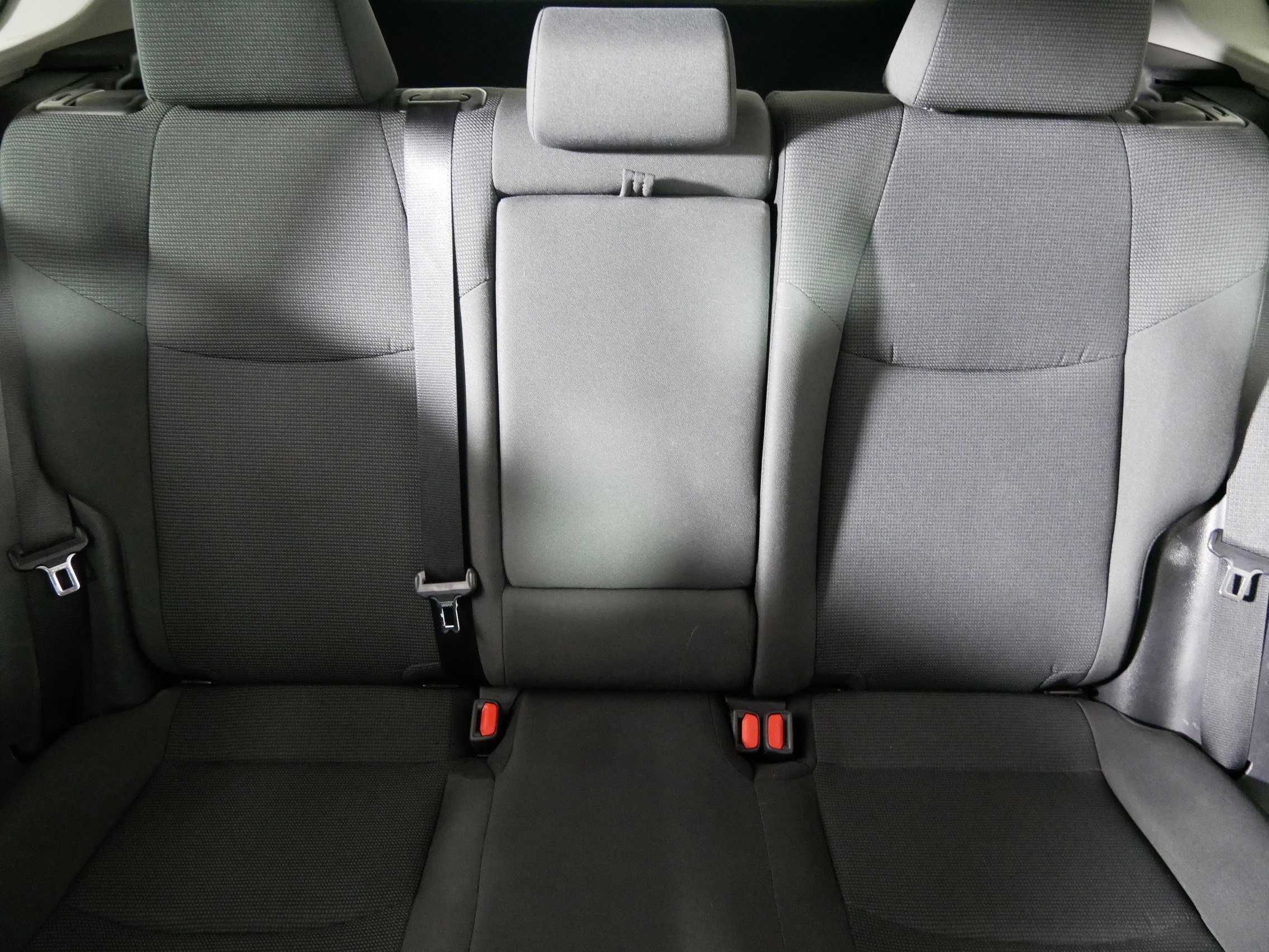 Used 2020 Toyota RAV4 LE image 13