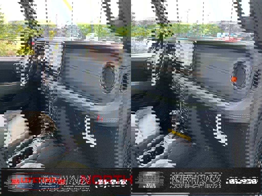 New 2025 Jeep Gladiator Mojave image 26