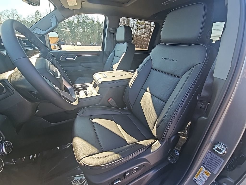New 2026 GMC Sierra 3500 Denali w/ Denali Reserve Package image 12