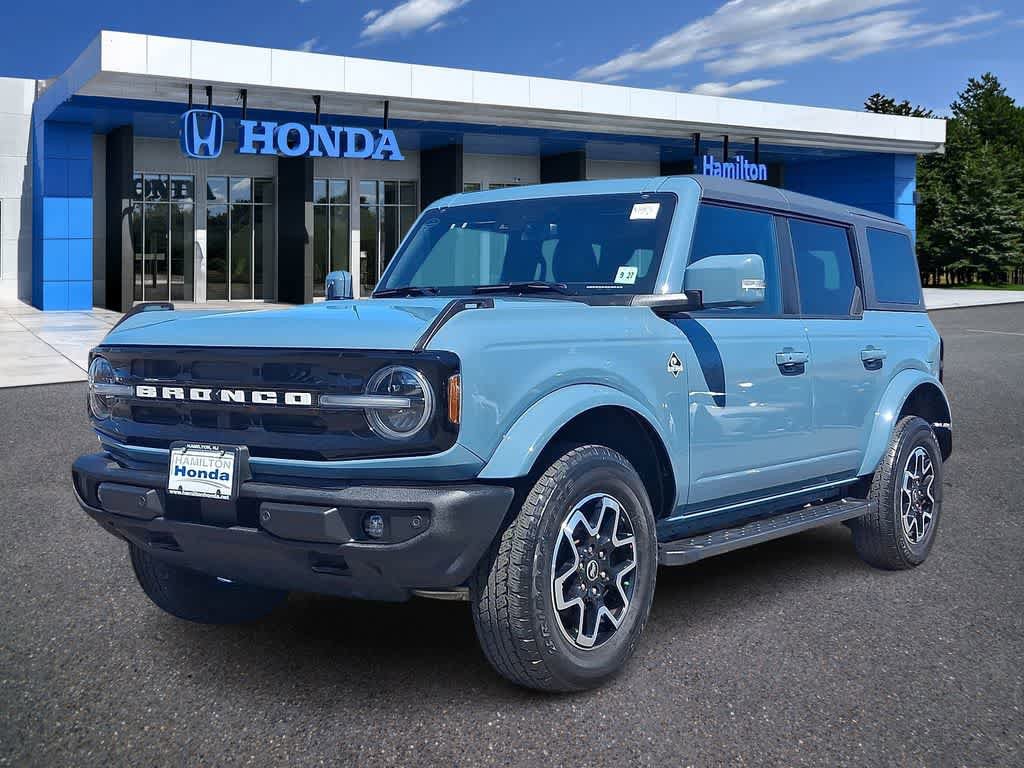 Used 2022 Ford Bronco Outer Banks image 1