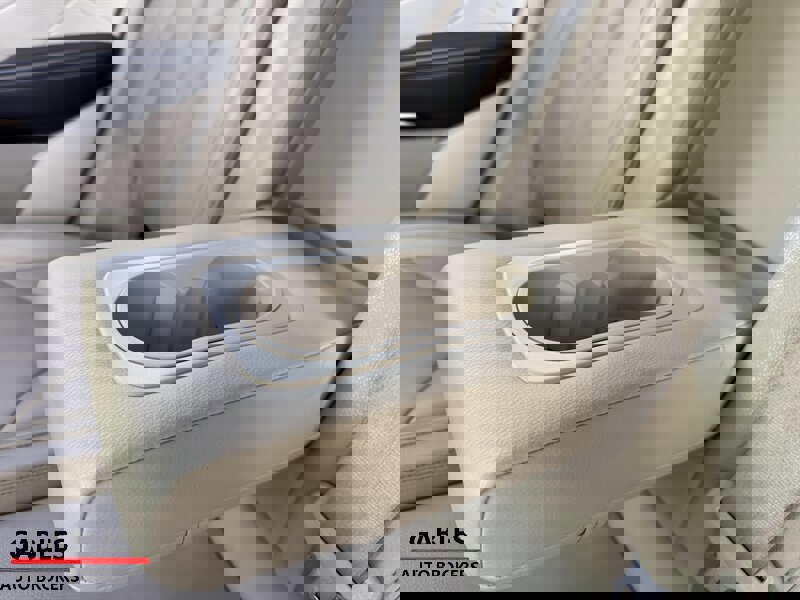 Used 2017 Lincoln MKC Premiere image 31