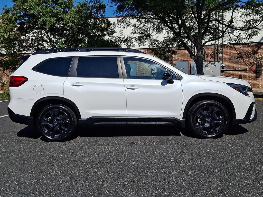 Used 2023 Subaru Ascent Onyx Edition AWD/4WD image 10