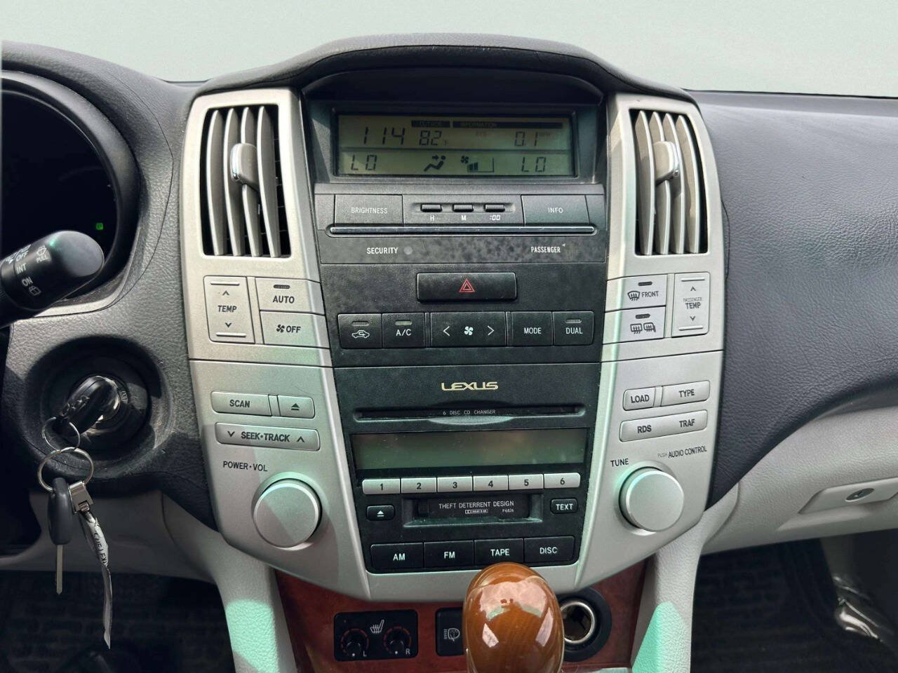 Used 2004 Lexus RX 330 AWD w/ Premium Pkg image 29