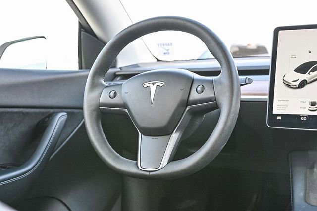 Used 2021 Tesla Model Y Long Range image 15