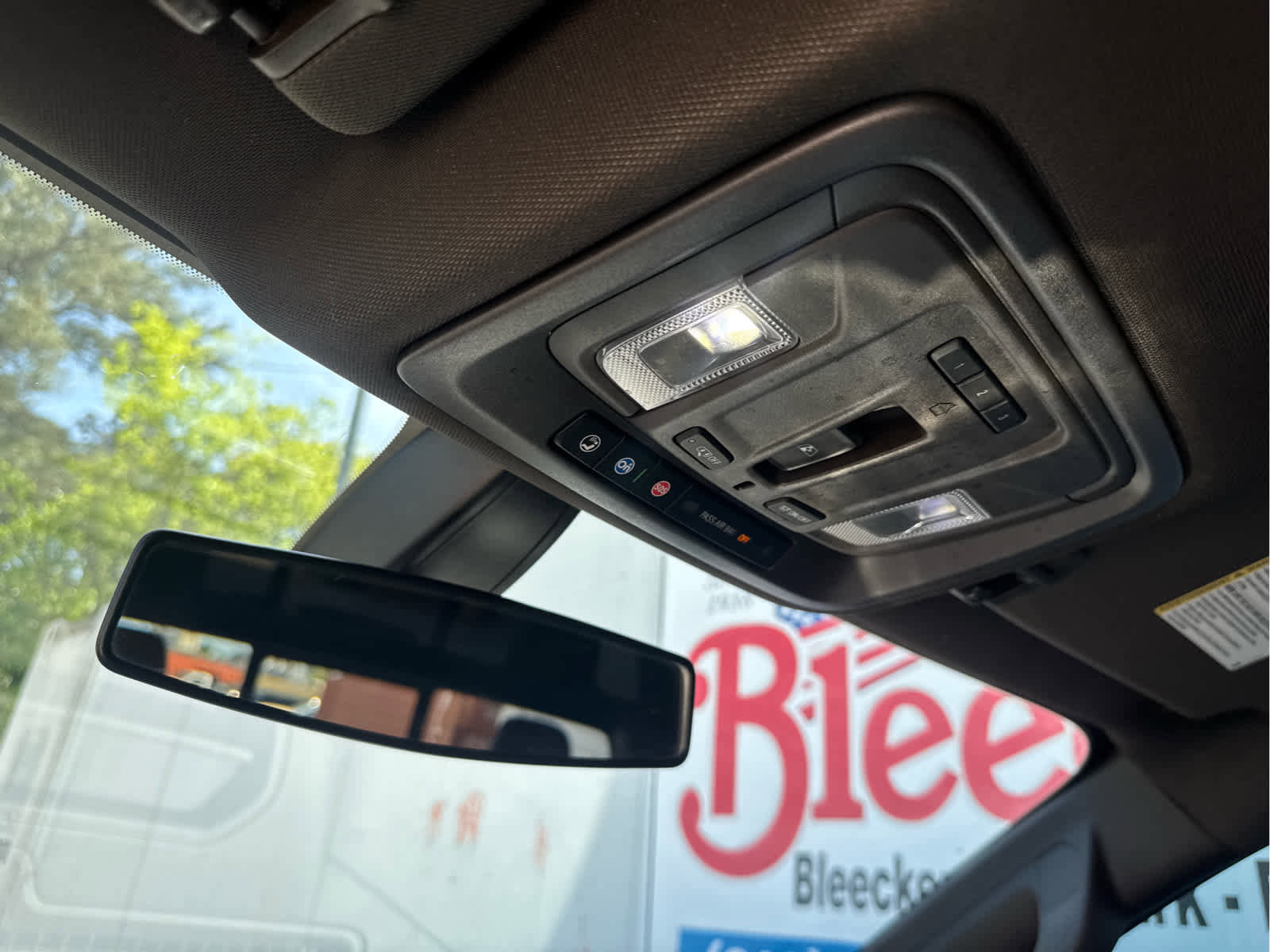 Used 2022 Chevrolet Silverado 1500 LT Trail Boss w/ LT Trail Boss Premium Package image 33