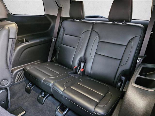 Used 2023 GMC Acadia SLT w/ Elevation Edition image 21