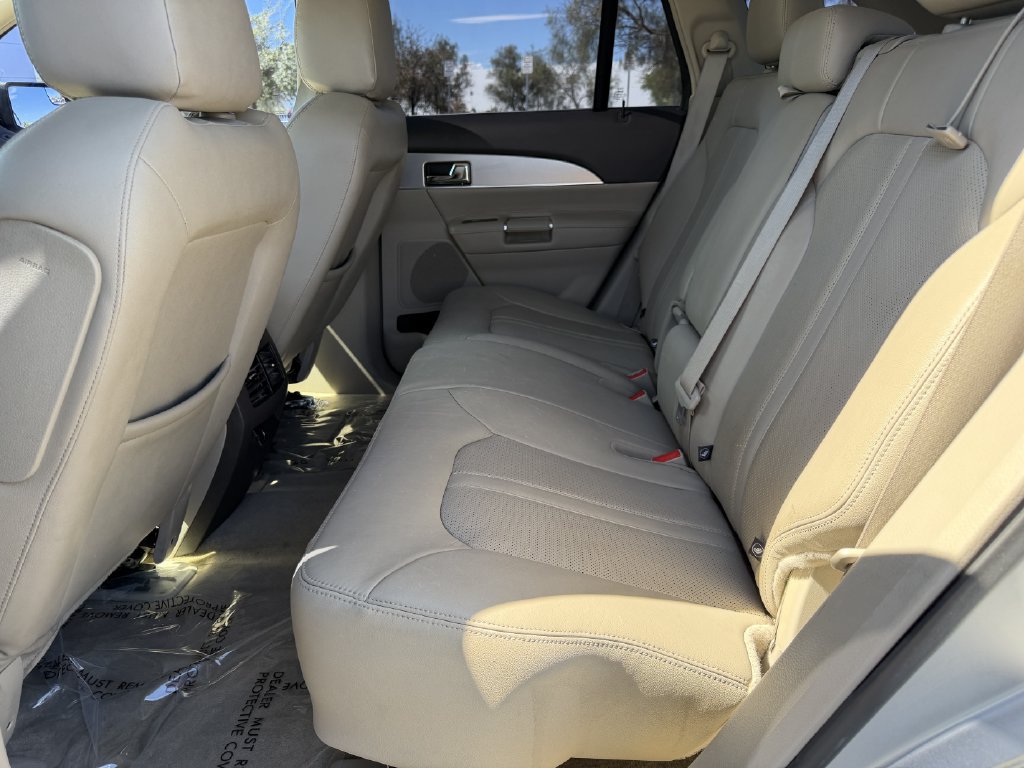 Used 2014 Lincoln MKX FWD image 7