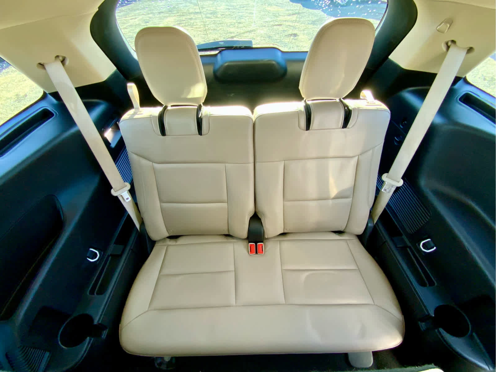 Used 2023 Ford Explorer XLT w/ Equipment Group 202A image 27