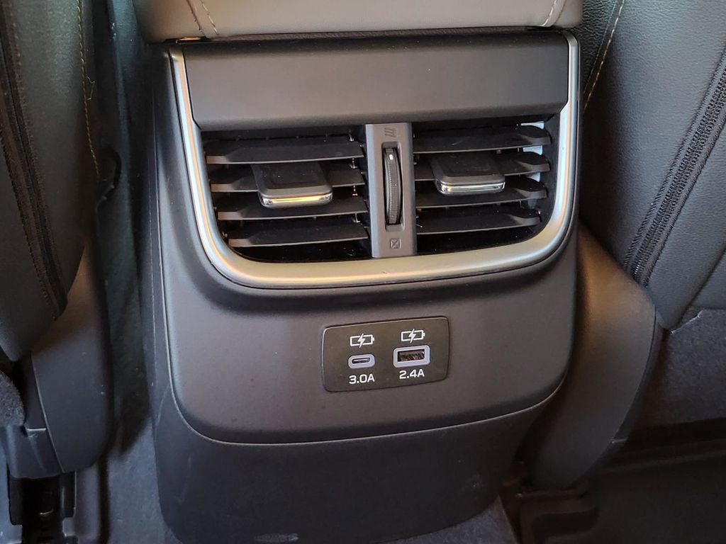 Certified 2025 Subaru Outback Onyx Edition image 16