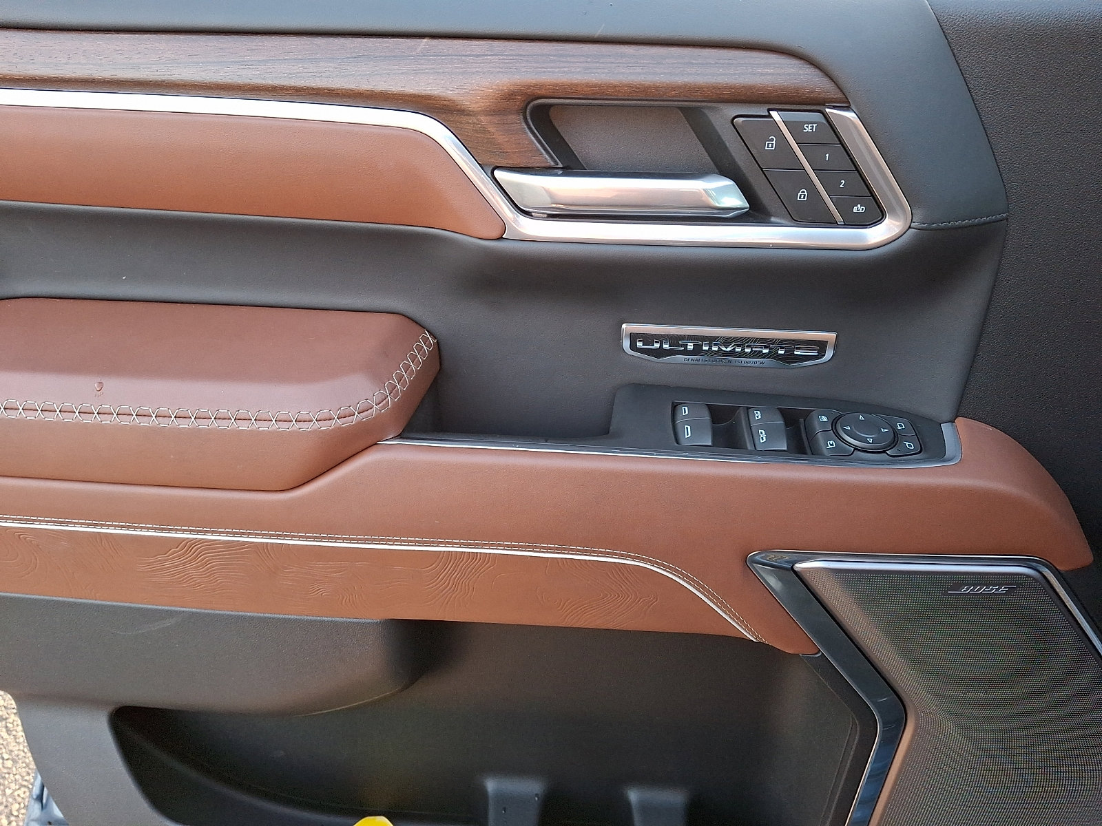 Certified 2025 GMC Sierra 1500 Denali Ultimate AWD/4WD image 13