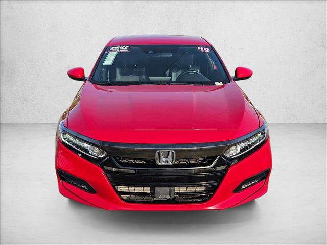 Used 2019 Honda Accord Sport image 2