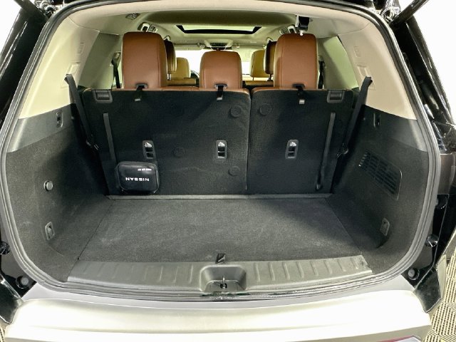 Used 2024 Nissan Pathfinder Platinum w/ Cargo Package AWD/4WD image 32