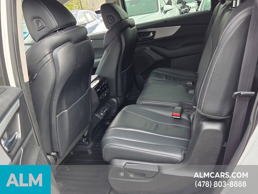 Used 2023 Acura MDX SH-AWD w/ Technology Package image 14