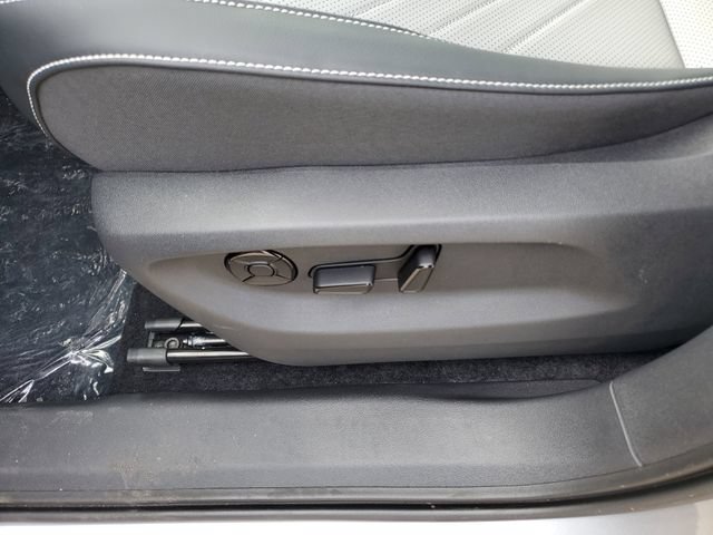 New 2026 Volkswagen Tiguan SE AWD/4WD image 18