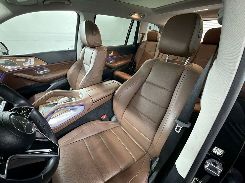 Used 2024 Mercedes-Benz GLS 450 4MATIC image 20