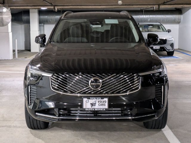 New 2026 Volvo XC90 T8 Plus w/ Protection Package AWD/4WD image 8