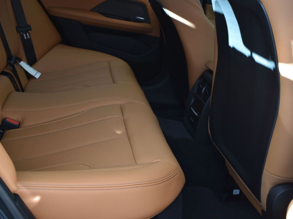 New 2025 BMW i4 eDrive40 w/ Premium Package image 16