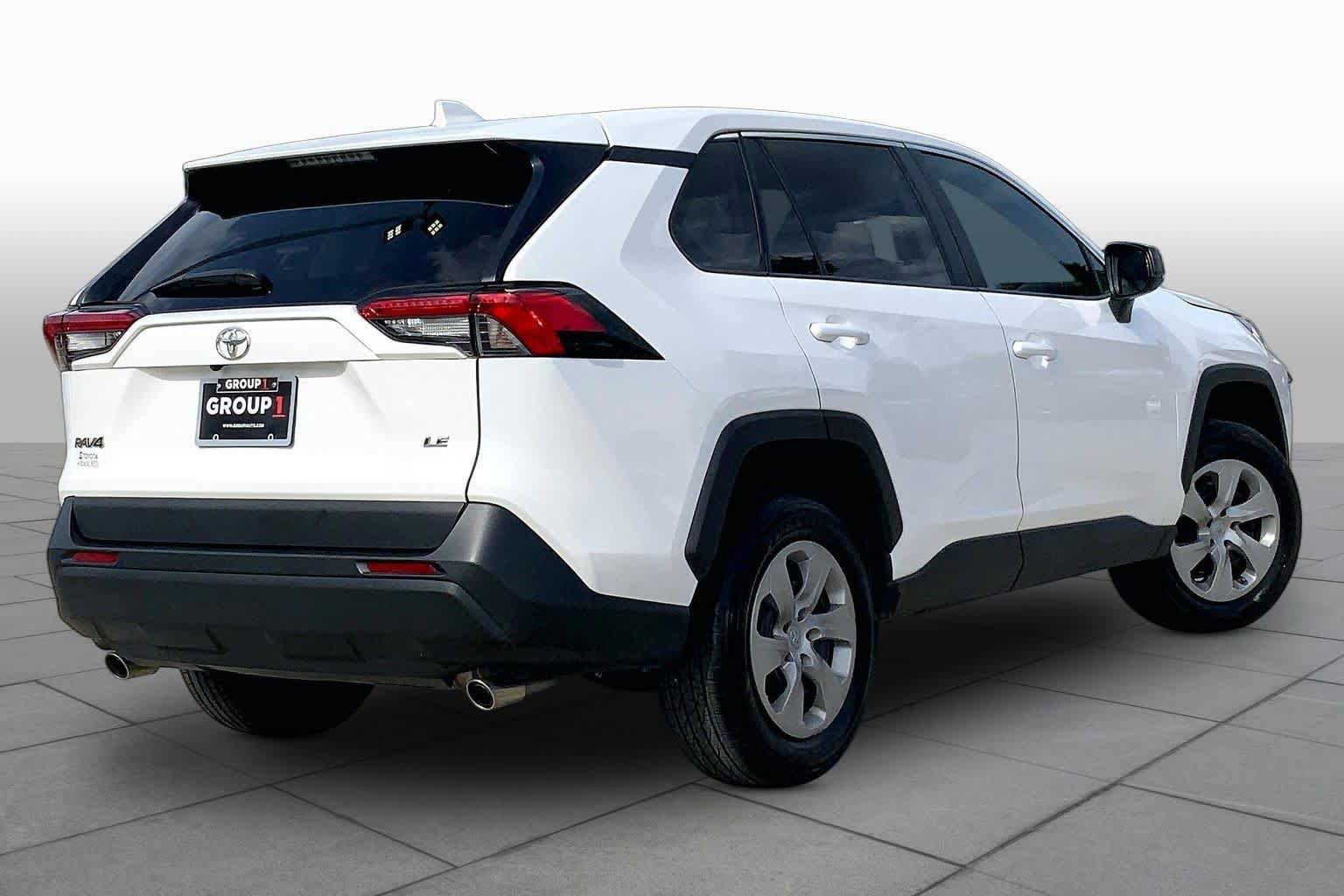 Used 2024 Toyota RAV4 LE FWD image 13