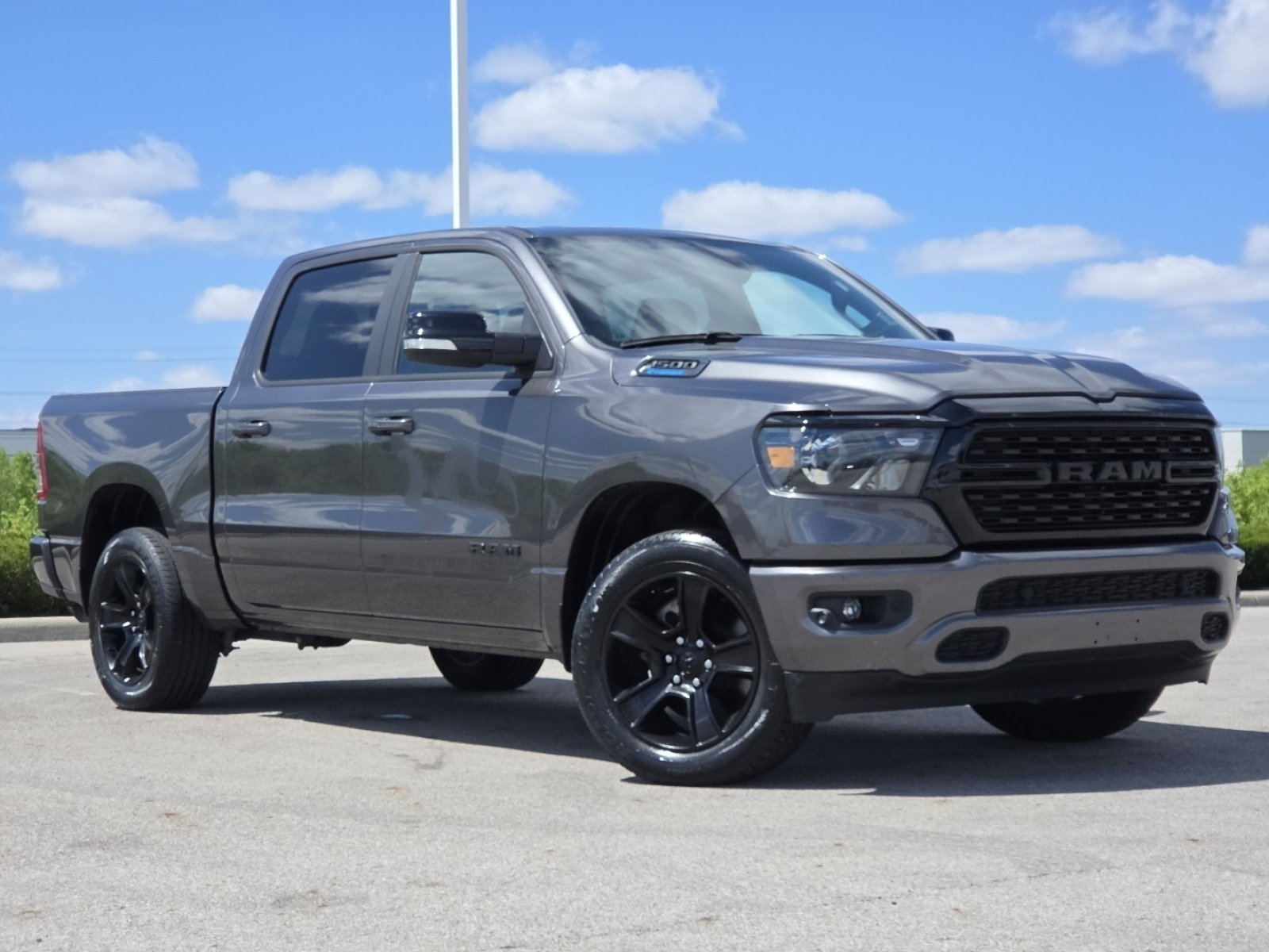 Used 2022 RAM 1500 Big Horn AWD/4WD image 2