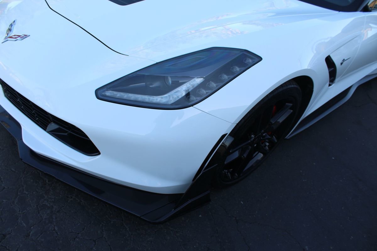 Used 2018 Chevrolet Corvette Stingray Coupe w/ 1LT RWD image 11