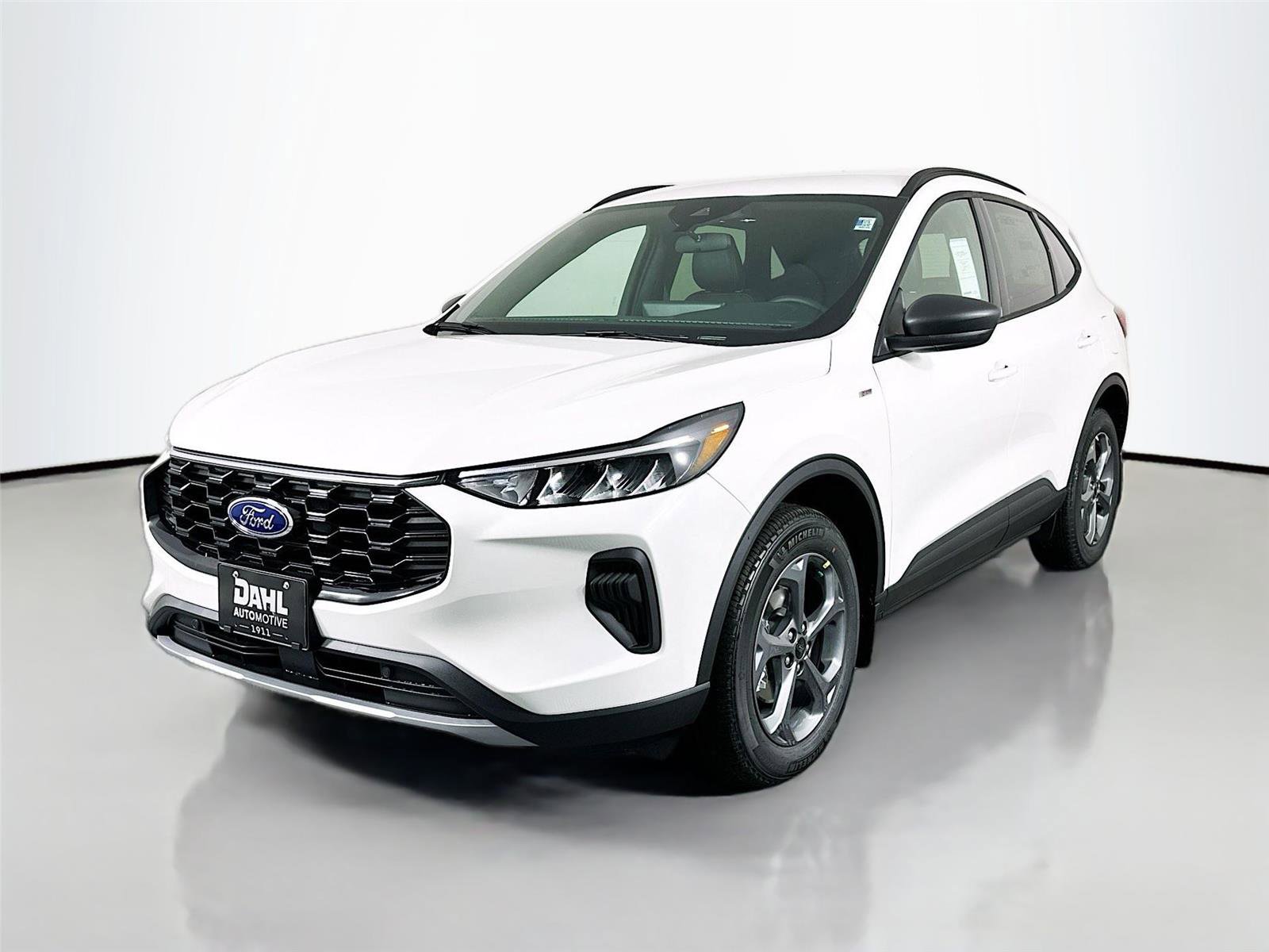 New 2026 Ford Escape ST-Line w/ Tech Pack #1 AWD/4WD image 3